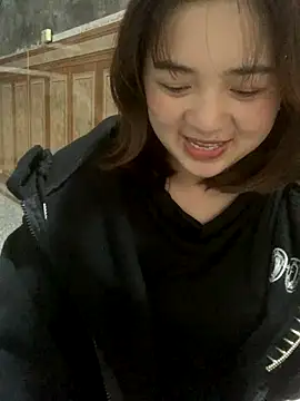 Lonnina online show from October 7, 2025, 6:25 am