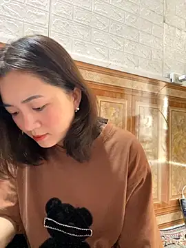 Lonnina online show from October 29, 2025, 2:32 am