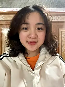 Lonnina online show from November 18, 2025, 4:16 am