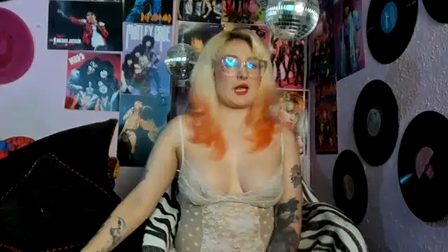 Avril Maria online show from March 20, 2026, 6:53 pm