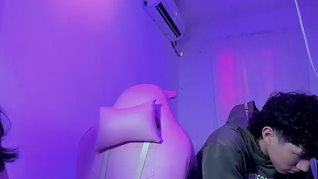 Laura and Kevin online show from January 11, 2026, 8:05 pm