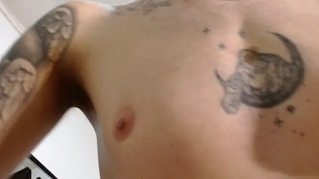 Snapshot of zoeandangel chatting on March 21, 2026, 8:19 am zoeandangel online show from March 21, 2026, 8:19 am