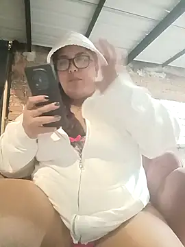 Snapshot of kendra_lil_evill chatting on November 2, 2025, 11:21 pm kendra lil evill online show from November 2, 2025, 11:21 pm