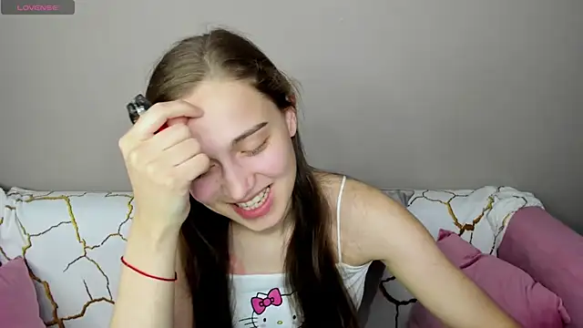 Alisa  Kelly online show from October 12, 2025, 12:12 am