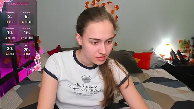 Alisa  Kelly online show from November 8, 2025, 1:42 am