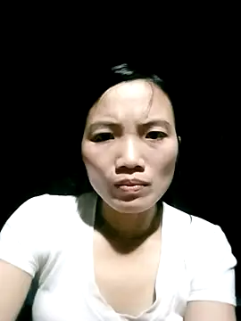 ngan-cute online show from October 4, 2025, 1:34 pm