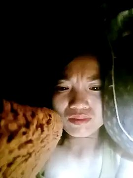 ngan-cute online show from September 17, 2025, 7:49 pm