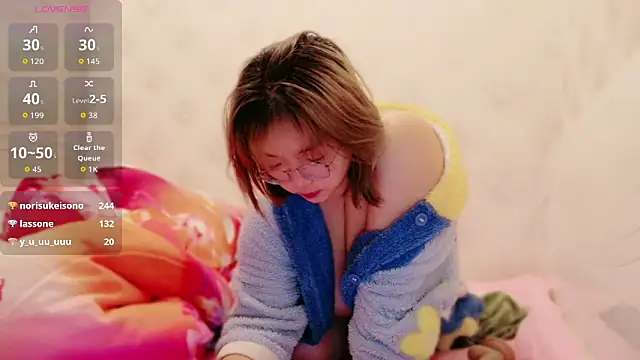 Snapshot of E-cup2 chatting on February 6, 2026, 4:58 pm E-cup2 online show from February 6, 2026, 4:58 pm