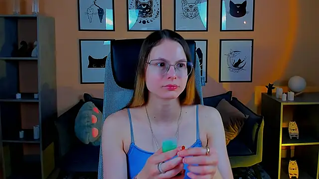 Carrie Rose online show from October 21, 2025, 2:22 am