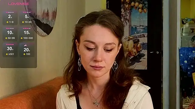 Snapshot of SkyHelen chatting on May 12, 2026, 7:38 am SkyHelen online show from May 12, 2026, 7:38 am