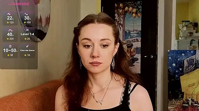 Snapshot of SkyHelen chatting on June 1, 2026, 8:25 am SkyHelen online show from June 1, 2026, 8:25 am