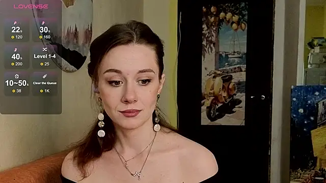 Snapshot of SkyHelen chatting on June 2, 2026, 7:52 am SkyHelen online show from June 2, 2026, 7:52 am