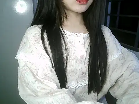 Annabelle-e online show from December 14, 2025, 7:41 pm