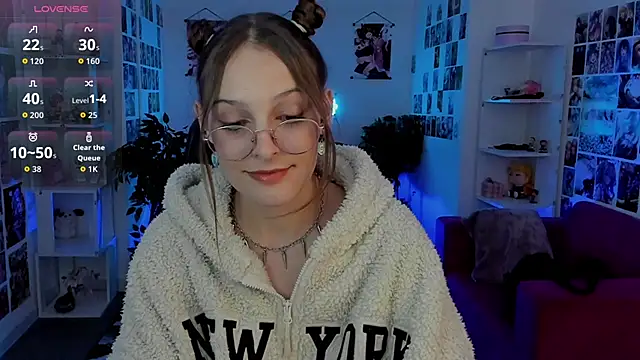 Snapshot of JenniferKiim chatting on September 15, 2025, 11:21 am JenniferKiim online show from September 15, 2025, 11:21 am