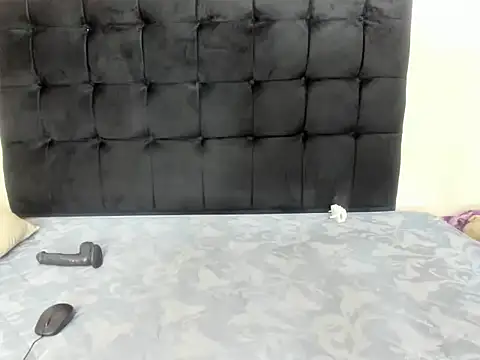 ChubbySexyBoobs online show from September 24, 2025, 4:13 pm