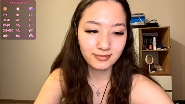 Snapshot of Sakuravice chatting on October 19, 2025, 12:19 pm Sakuravice online show from October 19, 2025, 12:19 pm