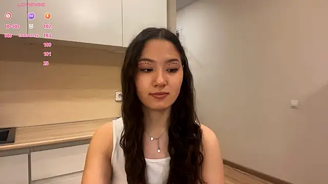 Sakuravice online show from December 15, 2025, 2:12 pm