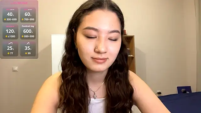 Snapshot of Sakuravice chatting on October 8, 2025, 2:07 pm Sakuravice online show from October 8, 2025, 2:07 pm