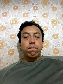 Snapshot of big-brown chatting on September 27, 2025, 4:40 am big-brown online show from September 27, 2025, 4:40 am