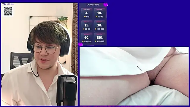 Snapshot of MossPrince chatting on April 6, 2026, 1:45 pm MossPrince online show from April 6, 2026, 1:45 pm