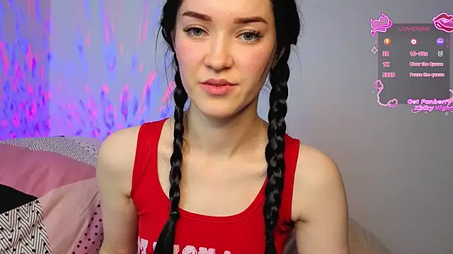 Veliora online show from December 5, 2025, 5:11 pm