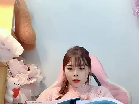 Snapshot of Pony898 chatting on January 5, 2026, 5:27 pm Pony898 online show from January 5, 2026, 5:27 pm