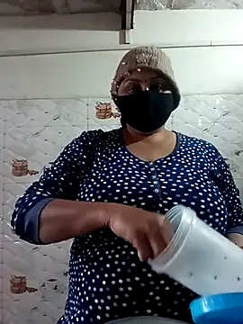 Rakhi sawant143 online show from February 1, 2026, 2:43 am