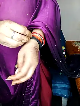 Snapshot of Oh_011 chatting on February 20, 2026, 3:58 pm Oh 011 online show from February 20, 2026, 3:58 pm