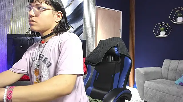 christina vamp1 online show from October 14, 2025, 8:09 pm