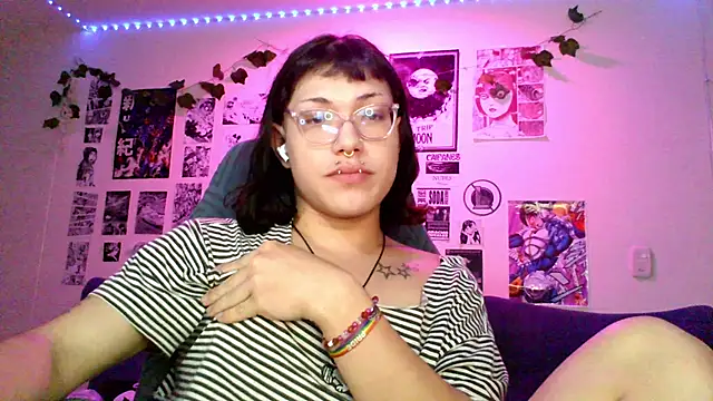 christina vamp1 online show from September 13, 2025, 8:20 pm