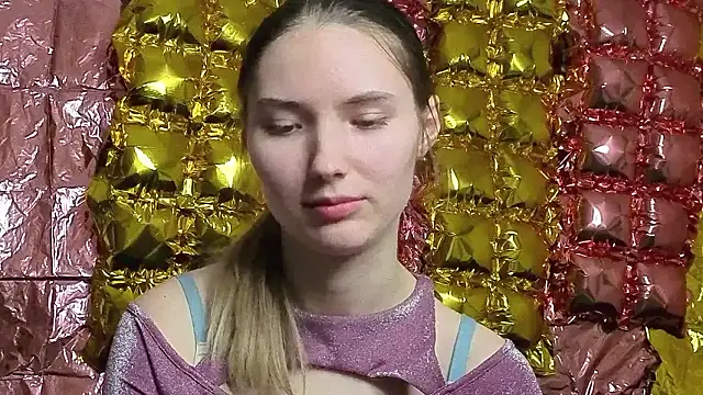  kikiclark   online show from March 21, 2026, 9:19 pm