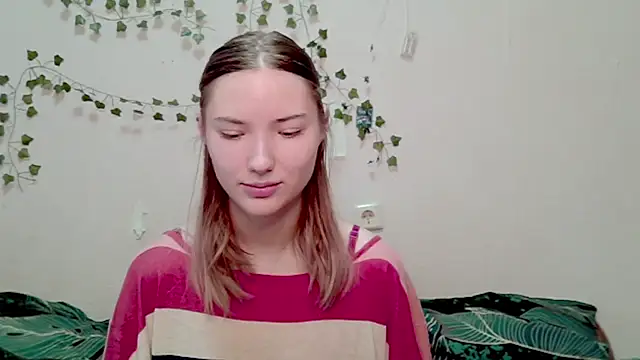  kikiclark   online show from December 3, 2025, 11:42 am