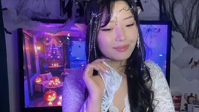 Snapshot of WonderMira chatting on October 27, 2025, 1:34 pm WonderMira online show from October 27, 2025, 1:34 pm