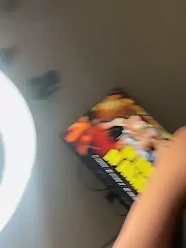 hottiee melannie online show from March 23, 2026, 10:42 pm