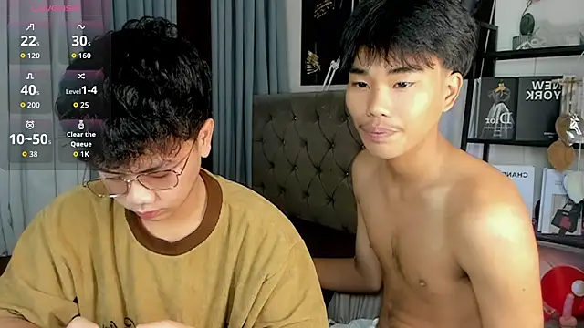mightyhotcock online show from September 24, 2025, 5:41 pm