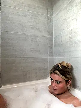 Snapshot of CassyBaby chatting on October 22, 2025, 2:49 pm CassyBaby online show from October 22, 2025, 2:49 pm