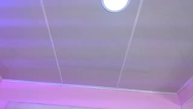 Snapshot of Miaa_Smithh__ chatting on October 27, 2025, 12:28 pm Miaa Smithh online show from October 27, 2025, 12:28 pm