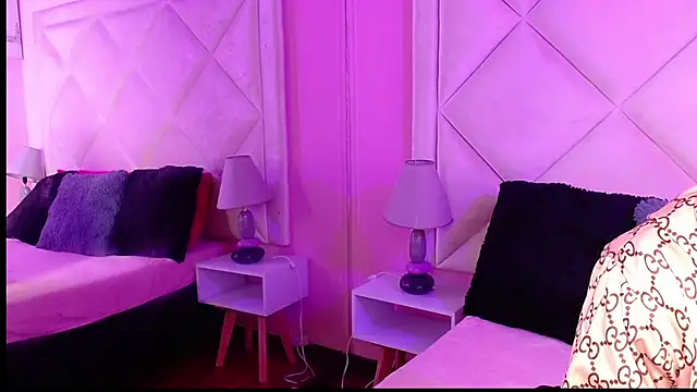 Snapshot of Miaa_Smithh__ chatting on November 29, 2025, 11:10 am Miaa Smithh online show from November 29, 2025, 11:10 am