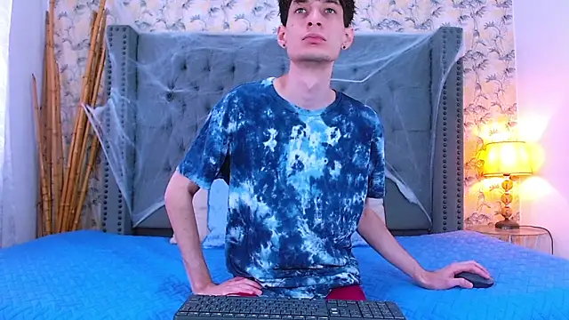 Luke Carter online show from October 18, 2025, 1:13 pm