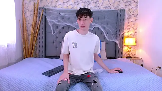 Luke Carter online show from October 9, 2025, 1:11 pm