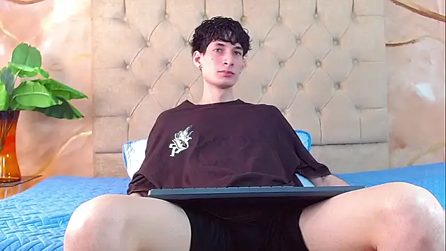 Luke Carter online show from June 1, 2026, 1:33 pm