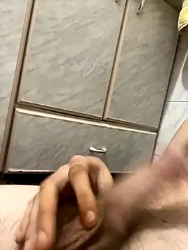 Snapshot of efeeee35 chatting on October 31, 2025, 10:38 pm efeeee35 online show from October 31, 2025, 10:38 pm