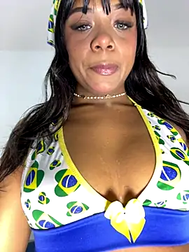 Snapshot of SereiaHott chatting on November 30, 2025, 7:47 pm SereiaHott online show from November 30, 2025, 7:47 pm