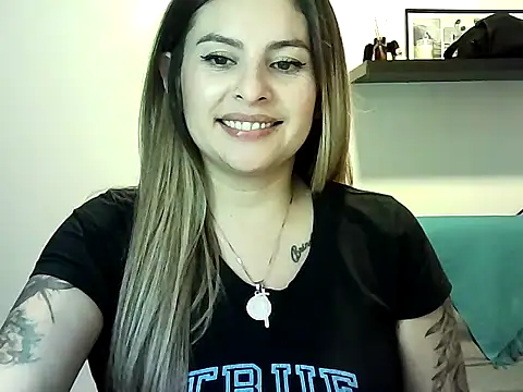 Valery  Rouse  online show from July 22, 2026, 9:39 pm