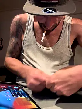 s-n love play online show from November 11, 2025, 12:00 pm