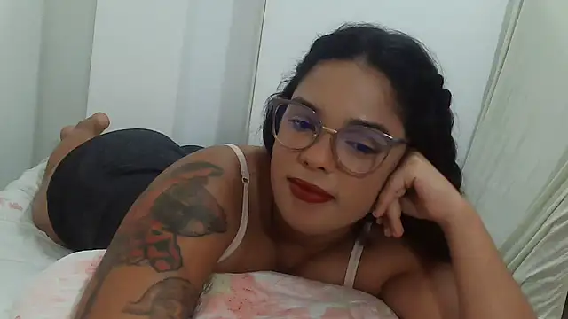 SecretBrunette online show from May 16, 2026, 6:51 pm