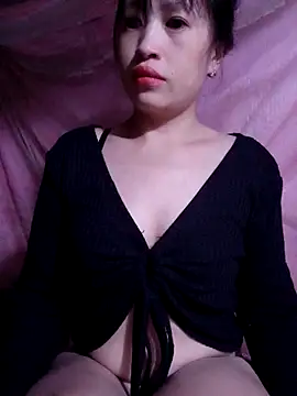 VanGau031694 online show from November 8, 2025, 11:52 pm