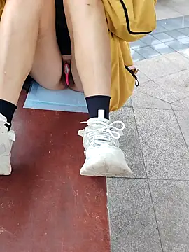 shaoshao-7758 online show from October 19, 2025, 12:57 am