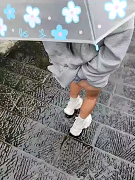 shaoshao-7758 online show from October 10, 2025, 11:49 pm