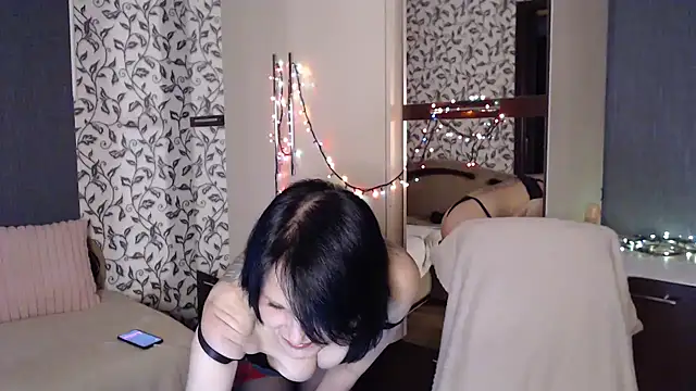 AmoraLuv online show from February 21, 2026, 9:50 pm